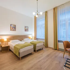 hotellátogatás
